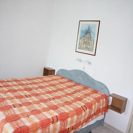 Apartments Ловран Екстериор снимка